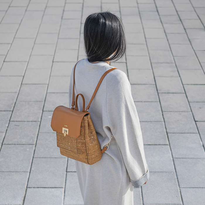 Maiken - Marmalade & Gold Envelope Backpack 2